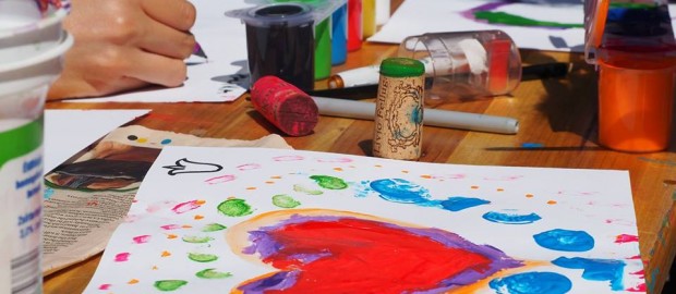 önkéntes segítőket