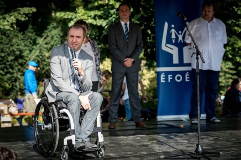 hétfőn egész nap01